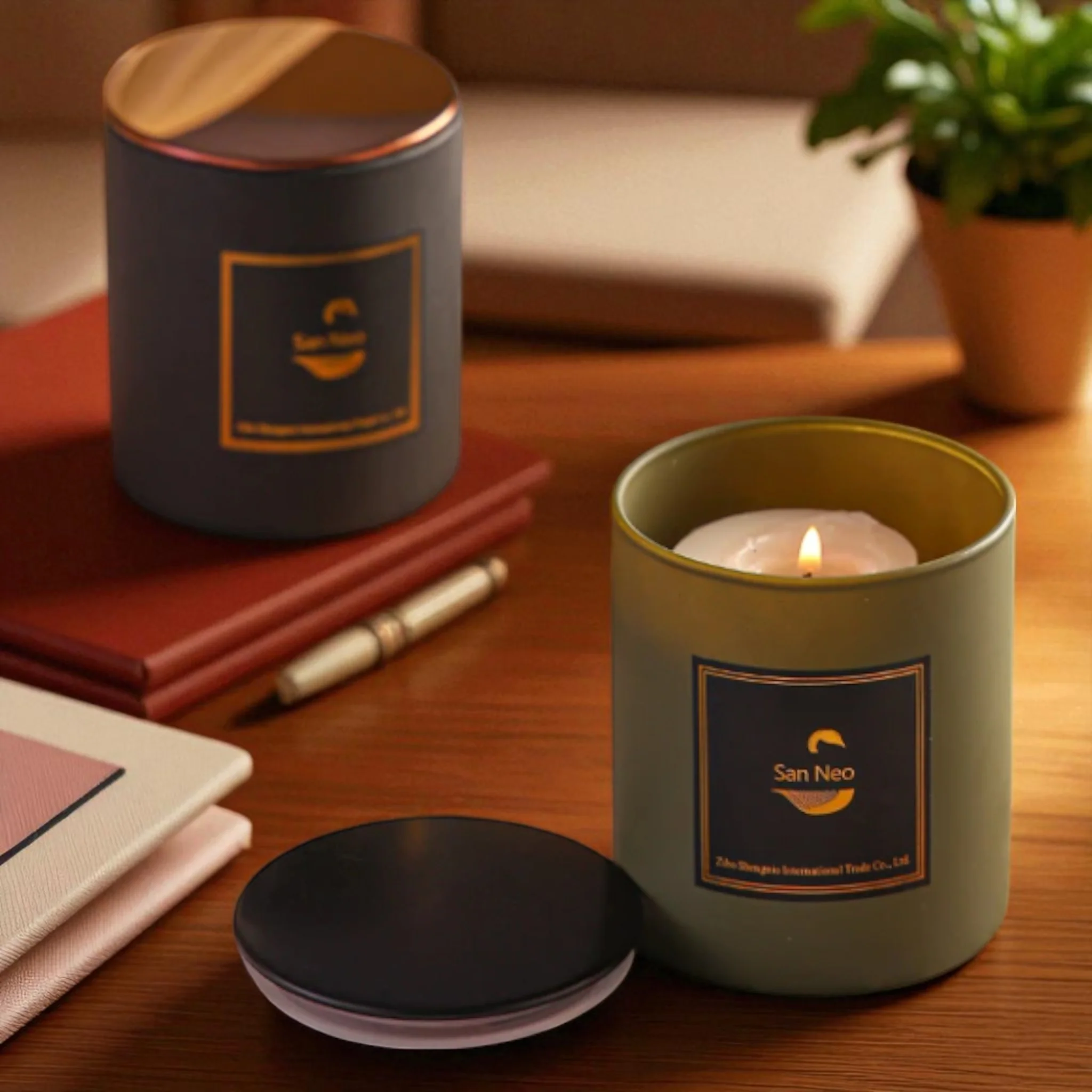 Bicchiere in Vetro Colorato Smerigliato con Tappo Abbinato – Eleganza e Stile per le Tue Candele - Image 2