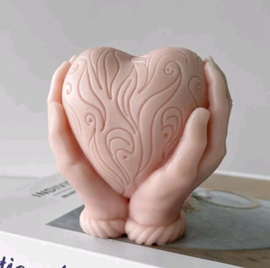 Stampo in silicone Cuore in mano - Image 5